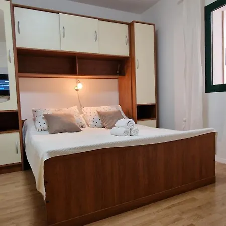 Apartment Faro 20 M From The In Stobrec - Split